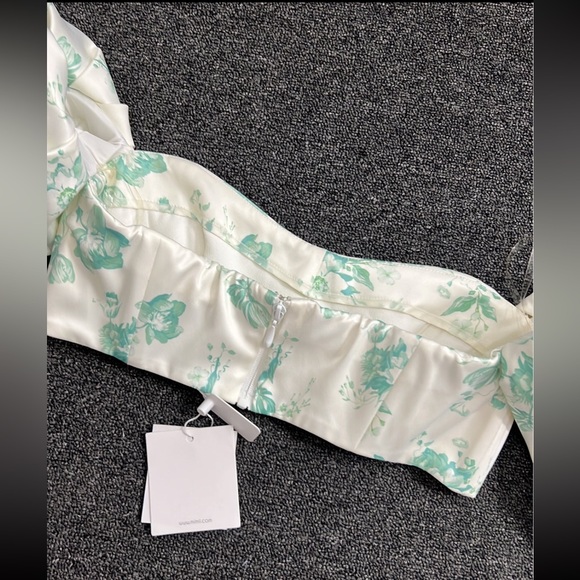 Mimii London Bardot Tudor Sleeve Top - Picture 5 of 6